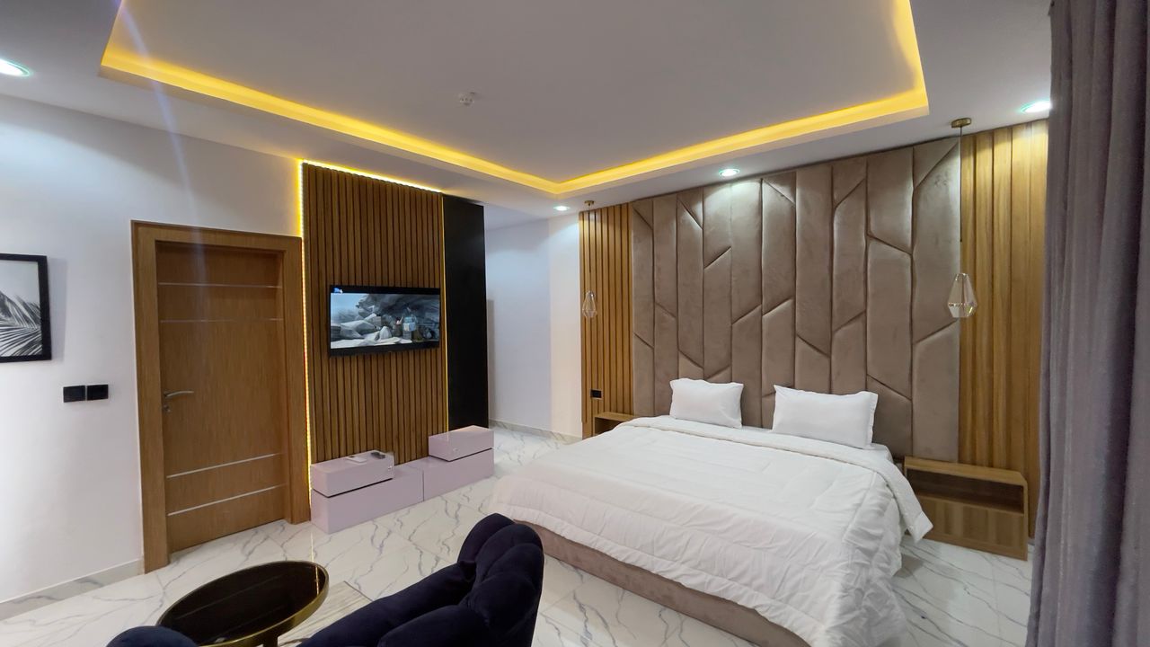 The Vistana 2-Bedroom Riverside Apartment